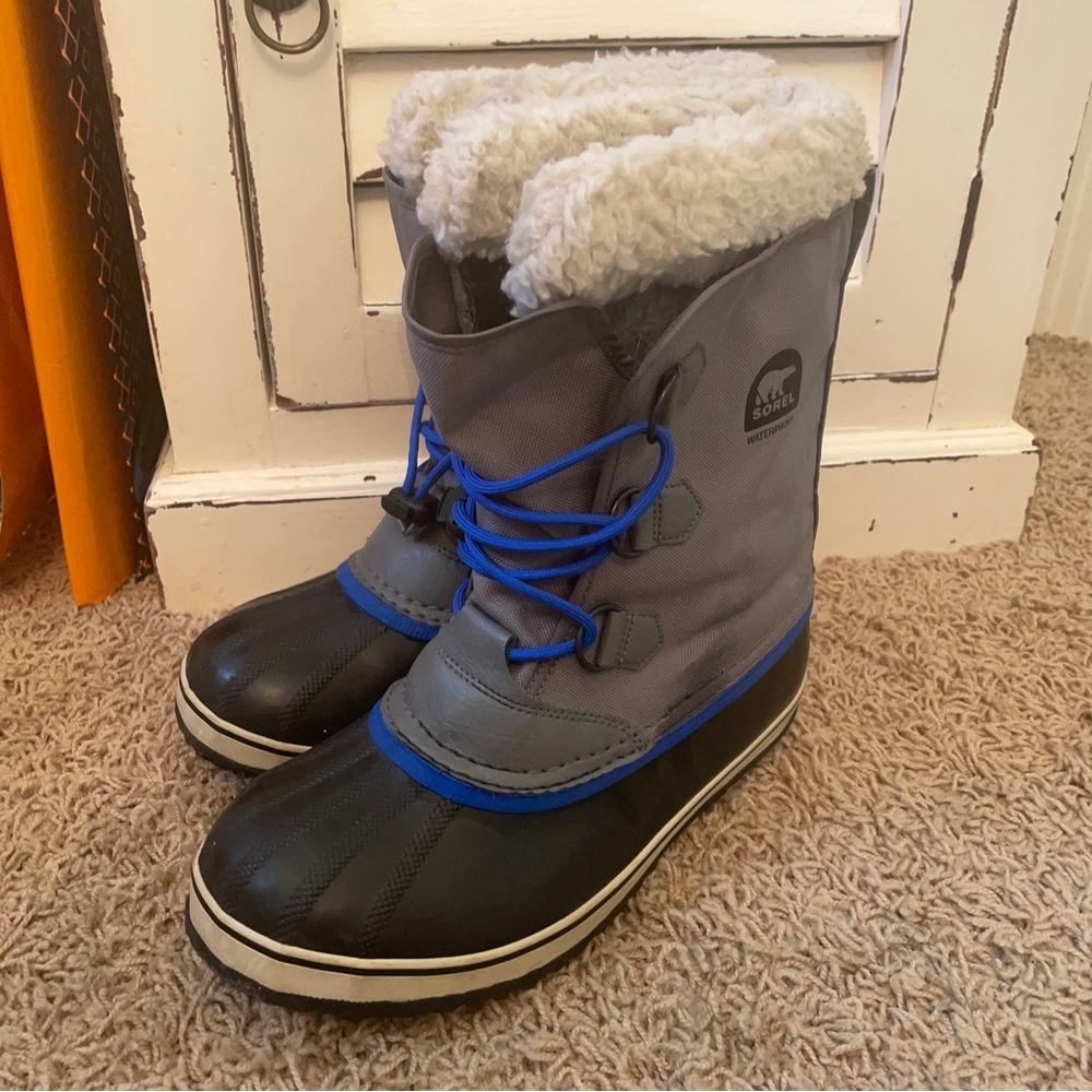 Sorel Winter Boot YOOT PAC Nylon snow waterproof NY1979 Youth Sz 7 Women Sz 8
